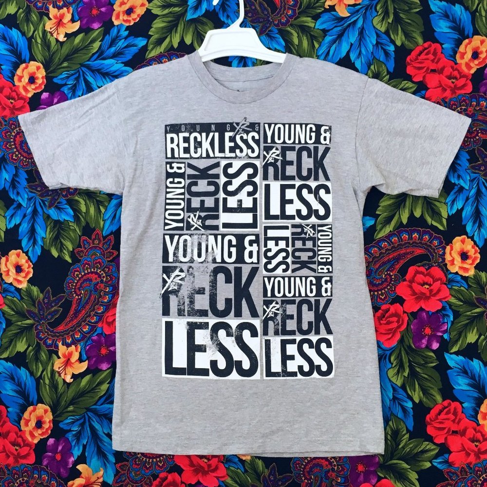 MEN'S YOUNG AND RECKLESS SHIRT MENS SIZE MEDIUM Y&R TOP YOUNG & RECKLESS